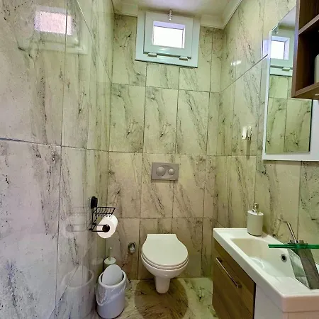 Apartamento Maldives, Right On Sea In Center Of Fethiye