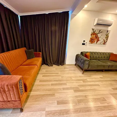 Apartamento Maldives, Right On Sea In Center Of