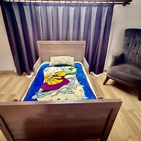 Maldives, Right On Sea In Center Of Apartamento *