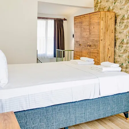 Apartamento Maldives, Right On Sea In Center Of Fethiye